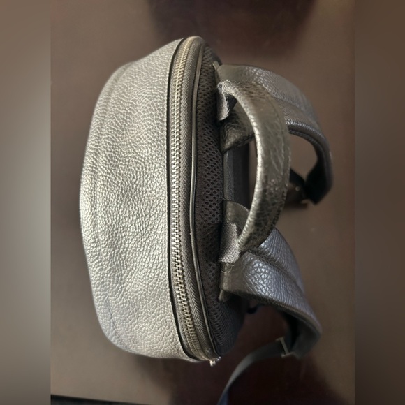 Like new Coach backpack - Picture 4 of 6